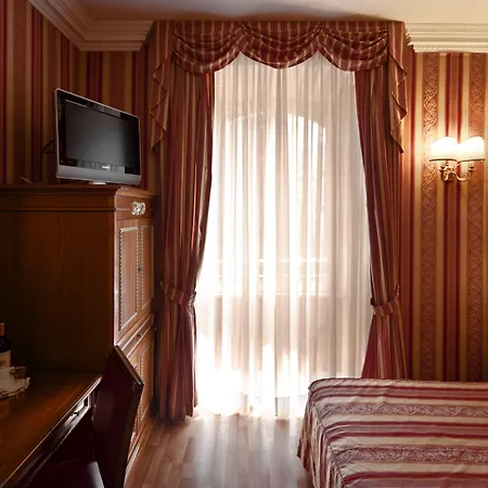 Hotell Gambrinus 4*