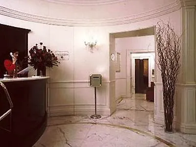 ガンブリヌス 4* ローマ