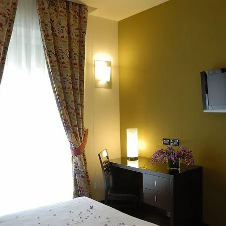 ガンブリヌス ホテル