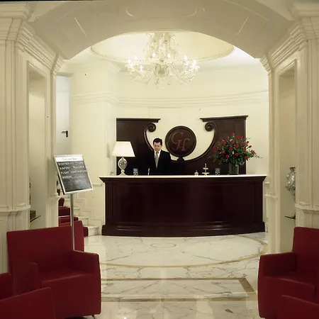 ガンブリヌス ホテル