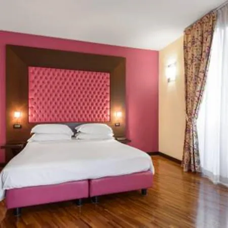 ガンブリヌス ホテル ローマ