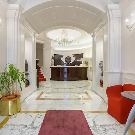 ホテル ガンブリヌス 4*