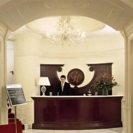 ホテル ガンブリヌス 4*