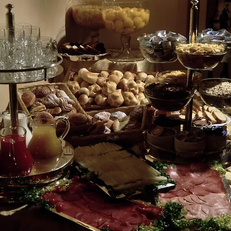 ホテル ガンブリヌス ローマ