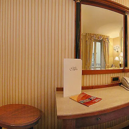 ガンブリヌス 4* ローマ